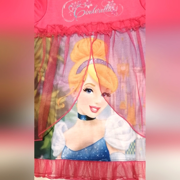 🔥SALE🔥 Disney Princess Cinderella Girl's Pink Nightgown NWT Sizes 2T, 3T & 4T - Picture 3 of 8